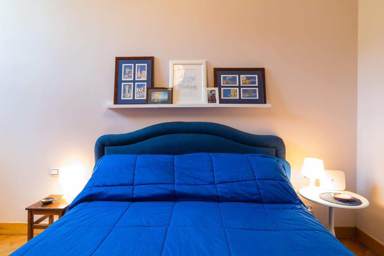 Apartment Elegant Flat At Municipio By Napoliapartments